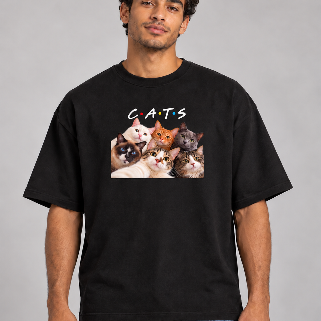 Camiseta Oversized C.A.T.S. — Selfie Felina | Outline